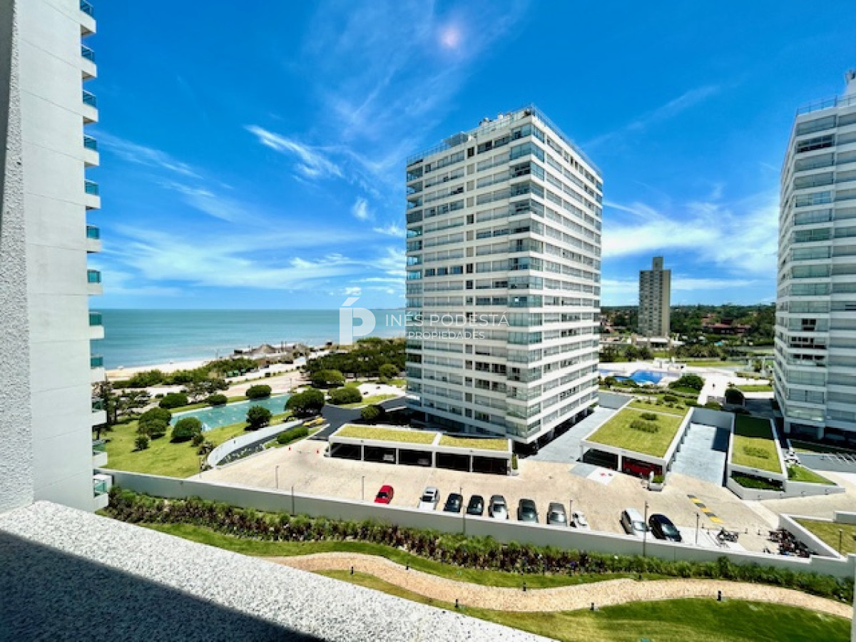 Apartamento ID.7998 - Alquiler Apartamento en  Mansa, Punta del Este, 2 Dormitorios.