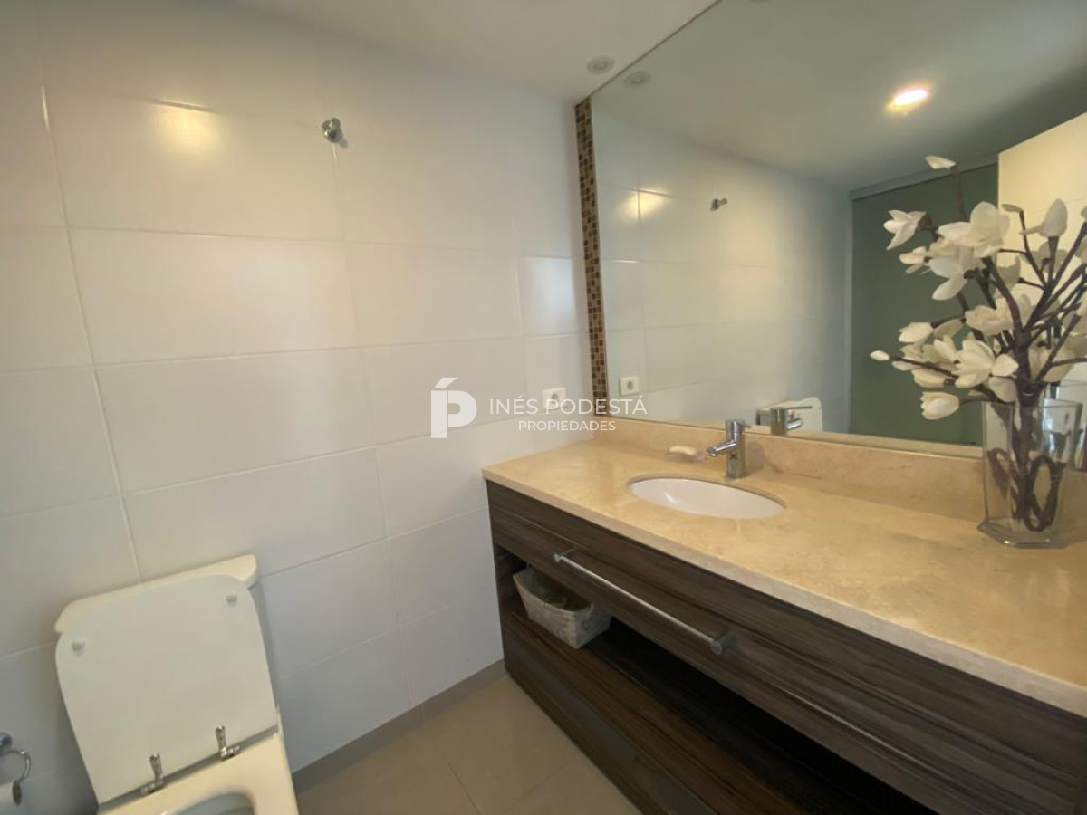 Apartamento ID.5226 - Apartamento en Alquiler, Brava, Punta del Este, 2 Dormitorios.