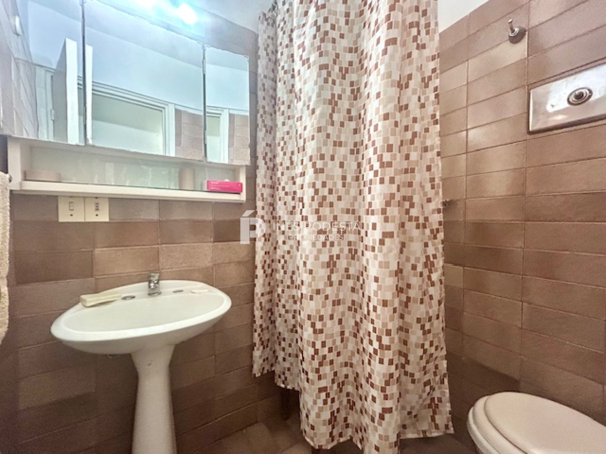 Apartamento ID.8139 - Alquiler Mansa  frente al mar con 2 Dormitorios y 2 baños