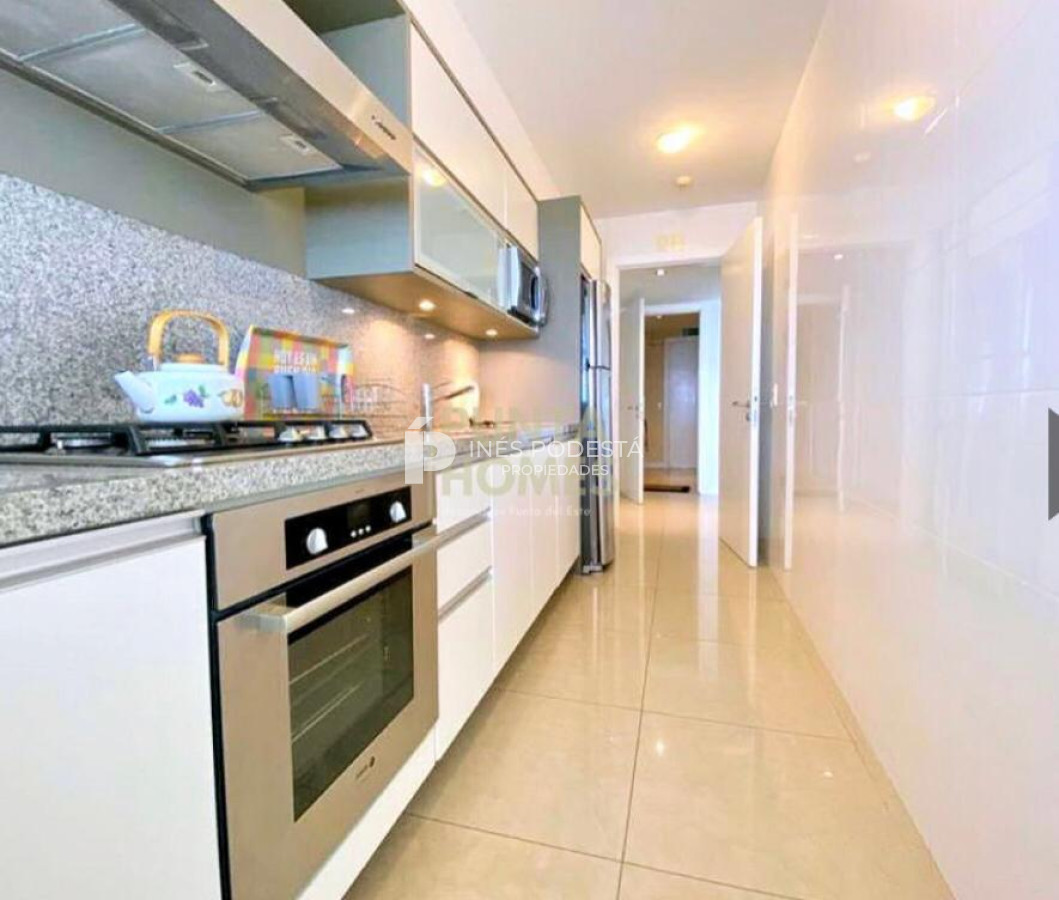Apartamento ID.3674 - Edificio Aquarela con gran vista a la isla y al atardecer