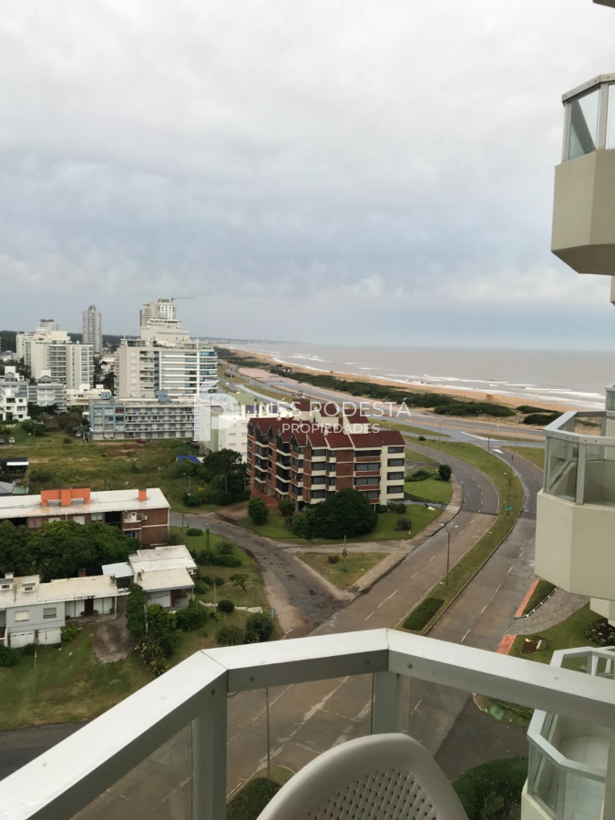 Apartamento ID.1232 - Apartamento en Alquiler, Brava, Punta del Este, 2 Dormitorios.