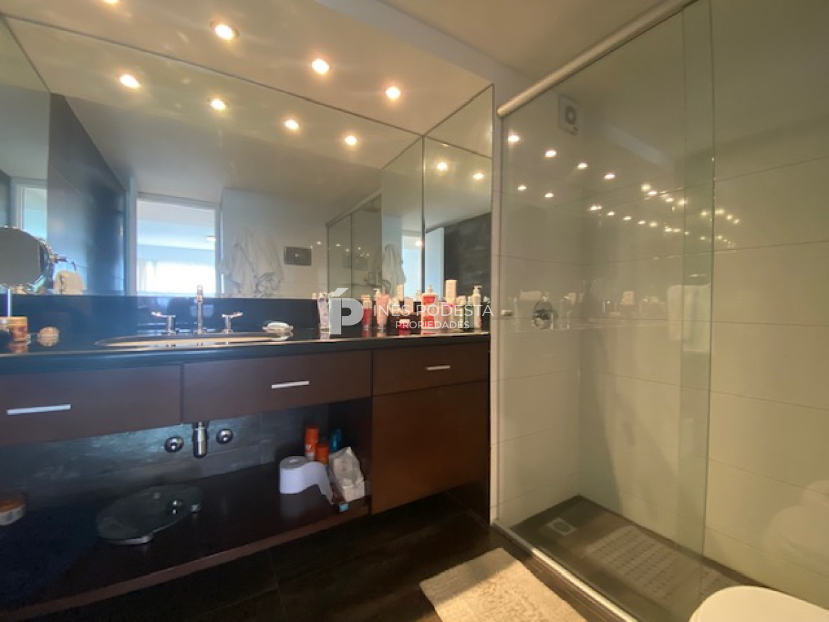 Apartamento ID.38552 - Tiburón en brava con 3 dormitorios y servicio Punta del Este