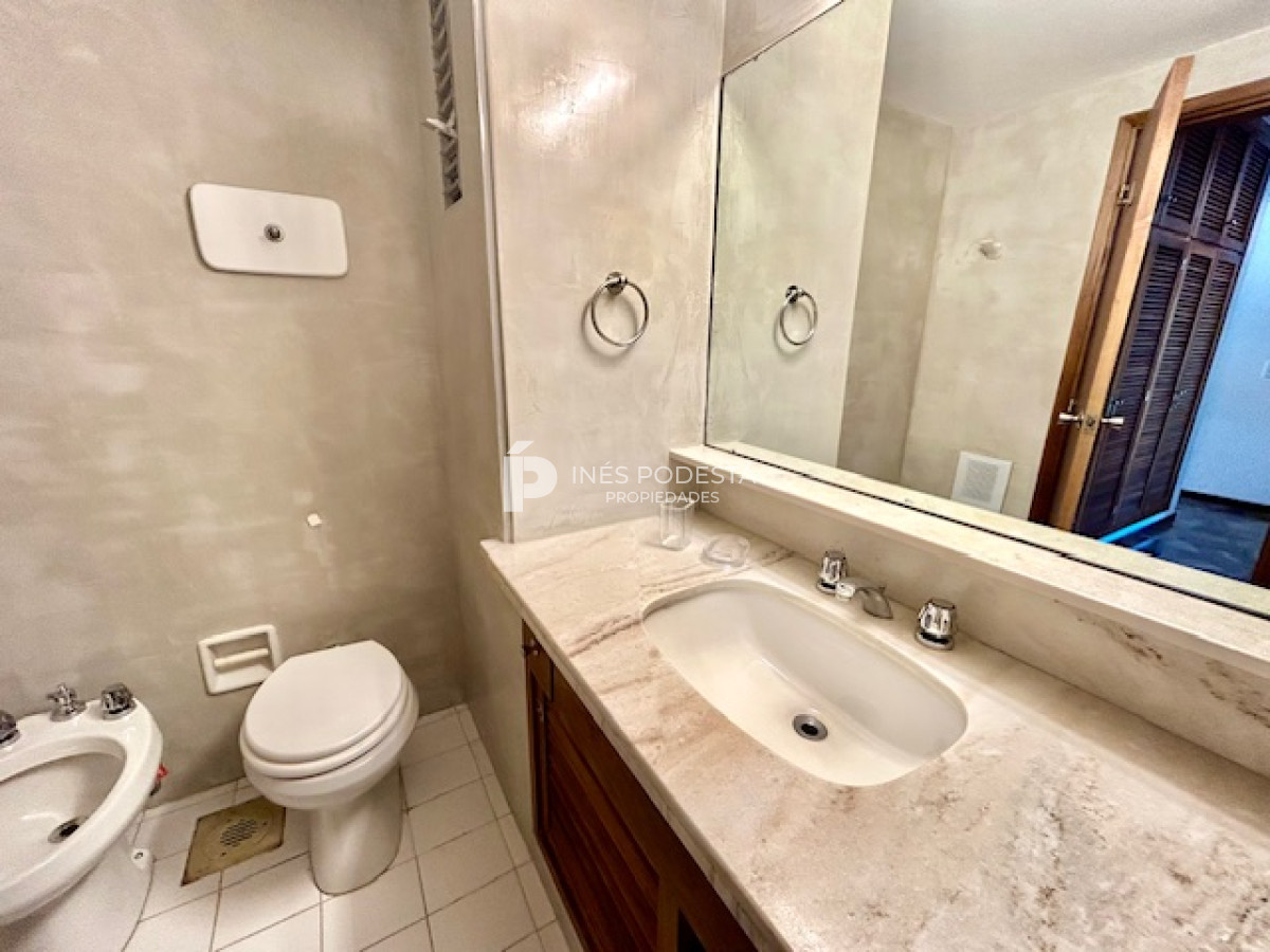 Apartamento ID.40283 - ALQUILER en mansa 3 dormitorios y 2 baños vista al mar