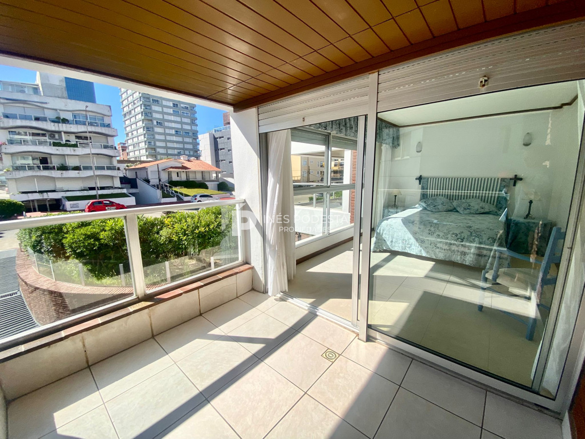 Apartamento ID.8201 - Venta y alquiler departamento de  3 Dormitorios y dependencia de servicio