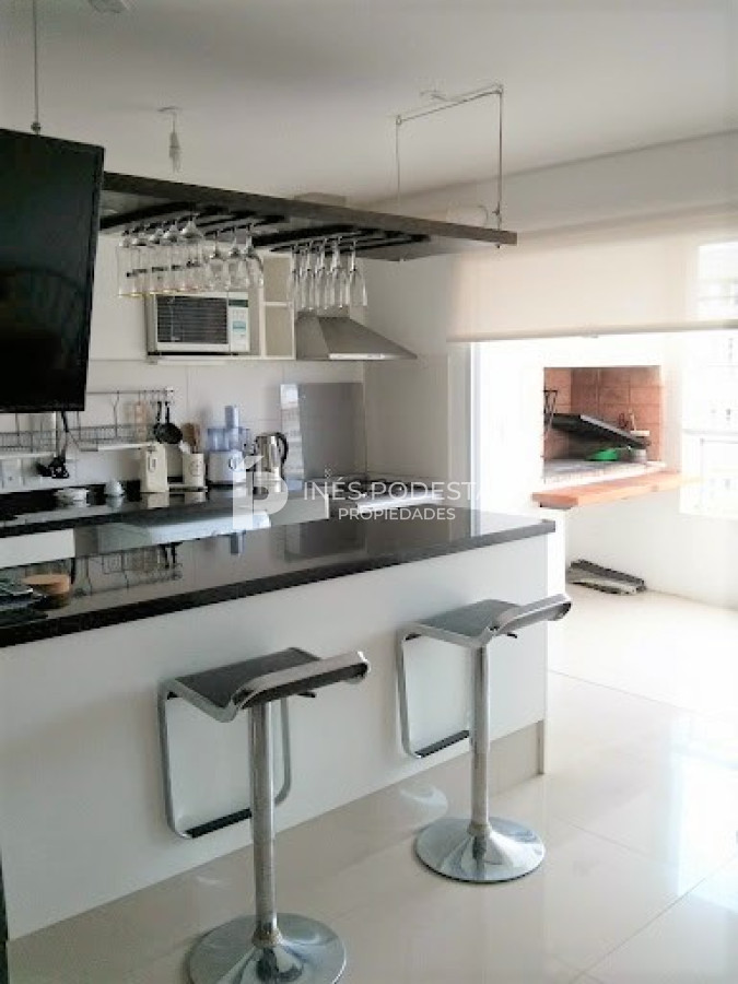 Apartamento ID.6890 - Apartamento en Alquiler, 2 Dormitorios.