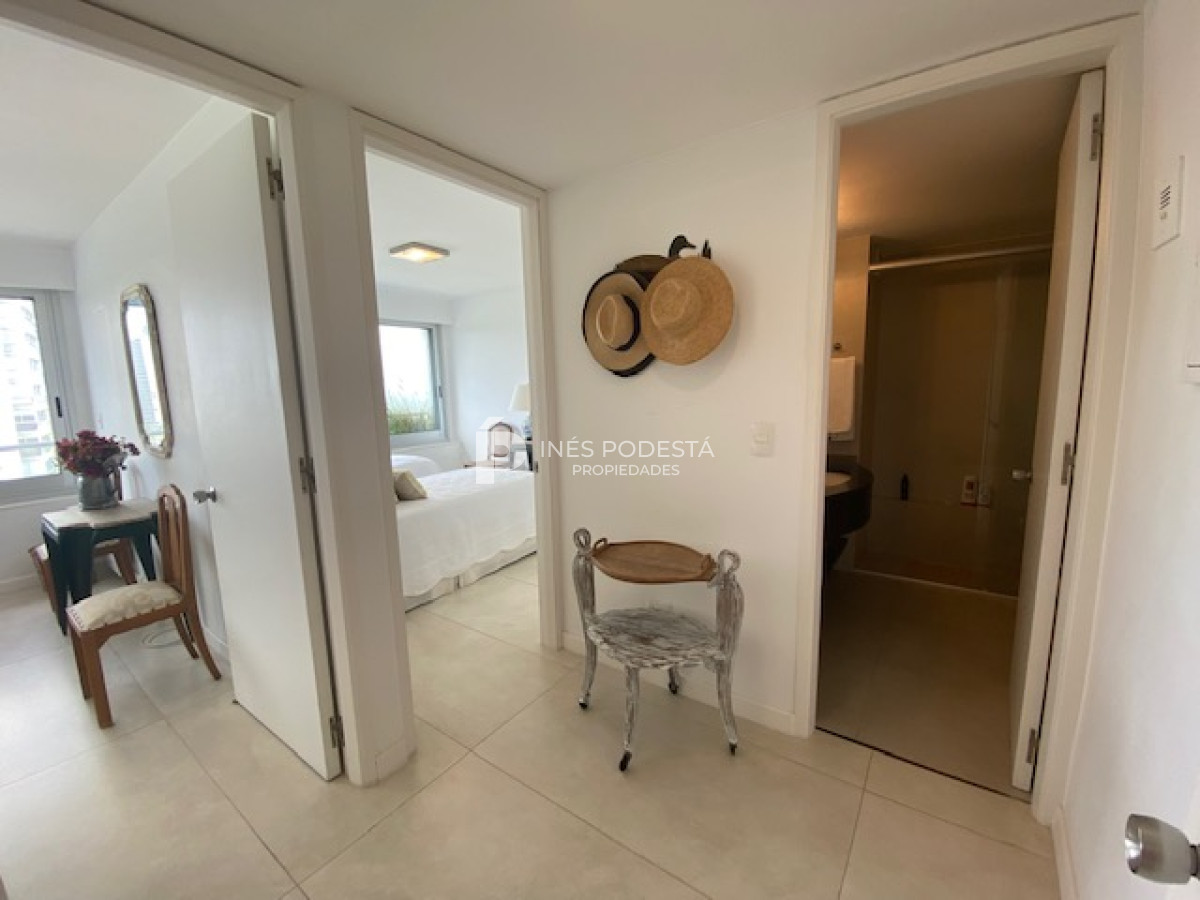 Apartamento ID.38552 - Tiburón en brava con 3 dormitorios y servicio Punta del Este