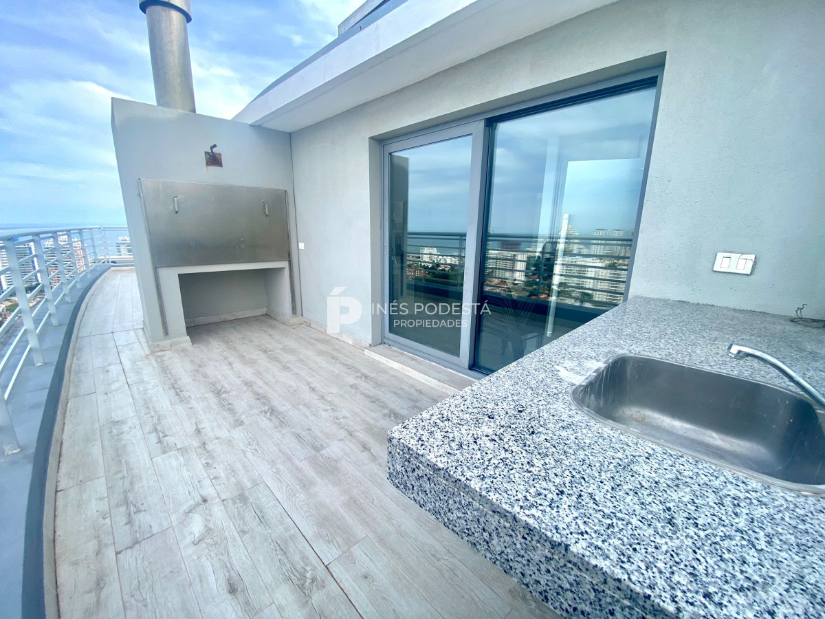 Apartamento ID.40242 - Apartamento Pent-house en Venta Punta del Este 