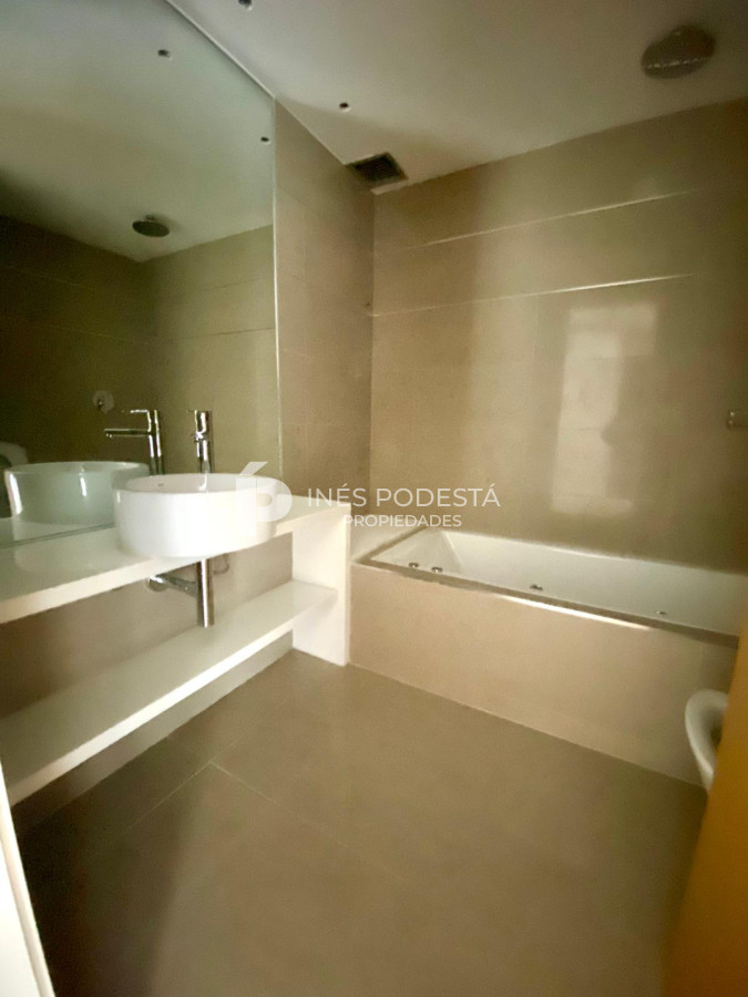 Apartamento ID.7472 - Apartamento en Venta 3 Dormitorios Punta del Este 