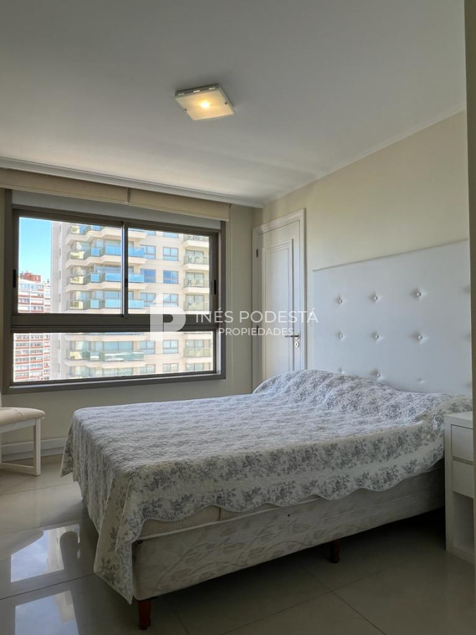 Apartamento ID.4982 - Apartamento en Venta , Brava, 3 Dormitorios.