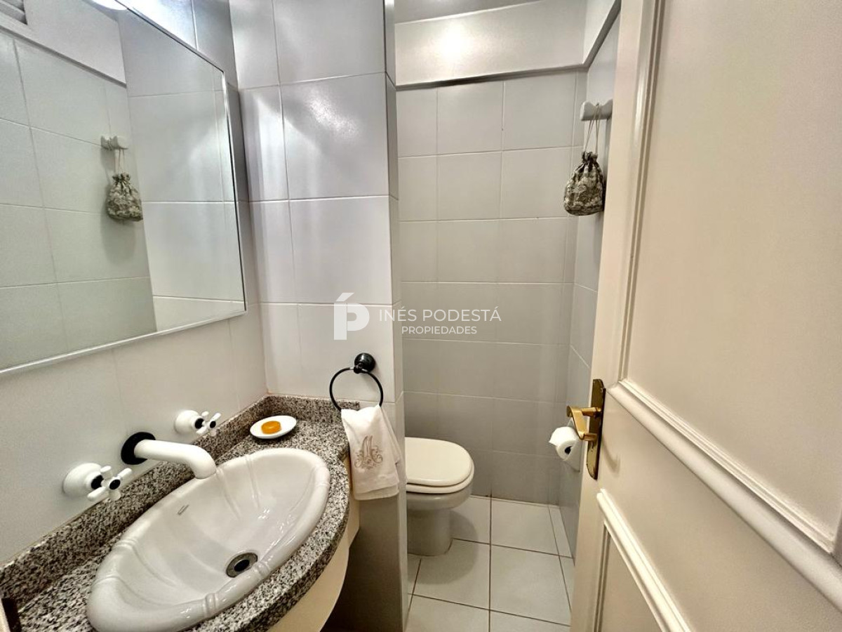 Apartamento ID.8564 - Alquiler en Brava con 4 suites! Frente al mar 