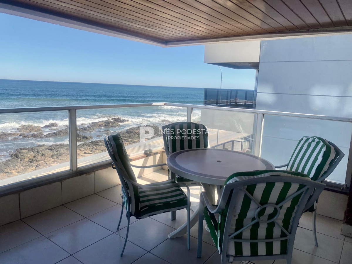 Apartamento ID.8201 - Venta y alquiler departamento de  3 Dormitorios y dependencia de servicio