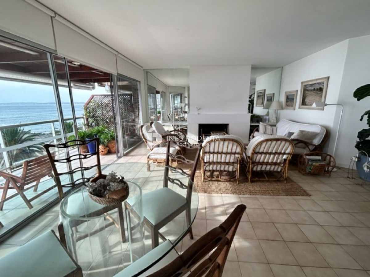 Apartamento ID.39372 - Alquiler Pent House en zona puerto con 3 dormitorios y gran parrillero