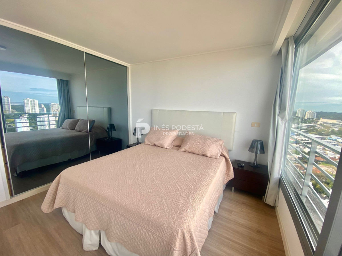 Apartamento ID.40242 - Apartamento Pent-house en Venta Punta del Este 