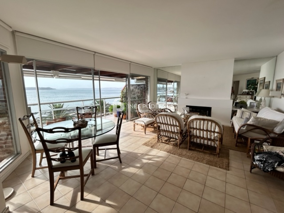 Apartamento ID.39372 - Alquiler Pent House en zona puerto con 3 dormitorios y gran parrillero