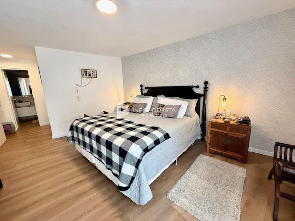 Apartamento ID.8896 - Venta y alquiler en Brava departamento de 4 dormitorios, 3 baños y toilette