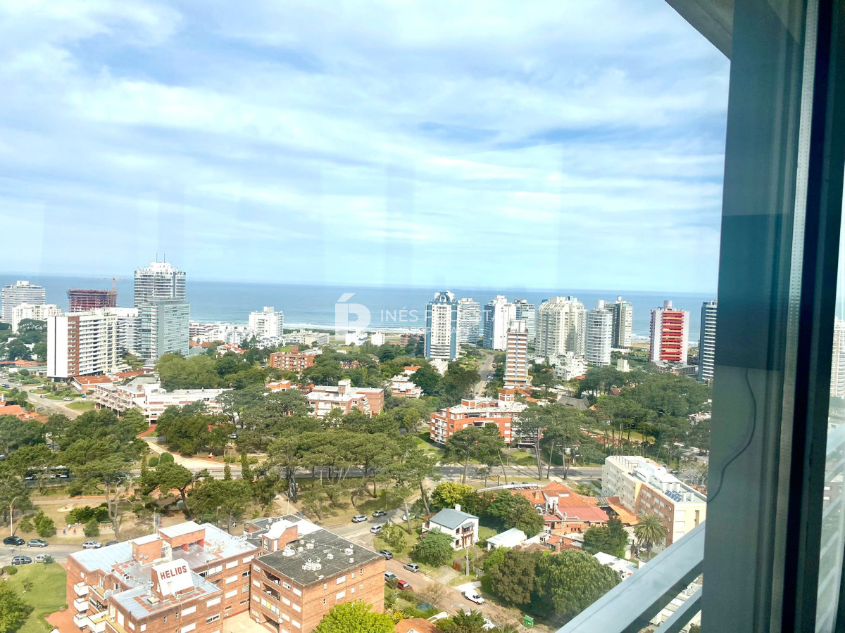 Apartamento ID.40242 - Apartamento Pent-house en Venta Punta del Este 