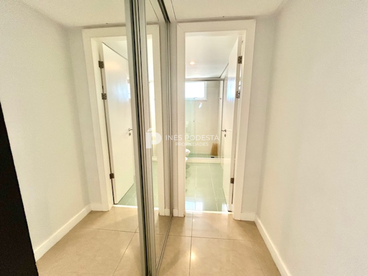 Apartamento ID.7998 - Alquiler Apartamento en  Mansa, Punta del Este, 2 Dormitorios.
