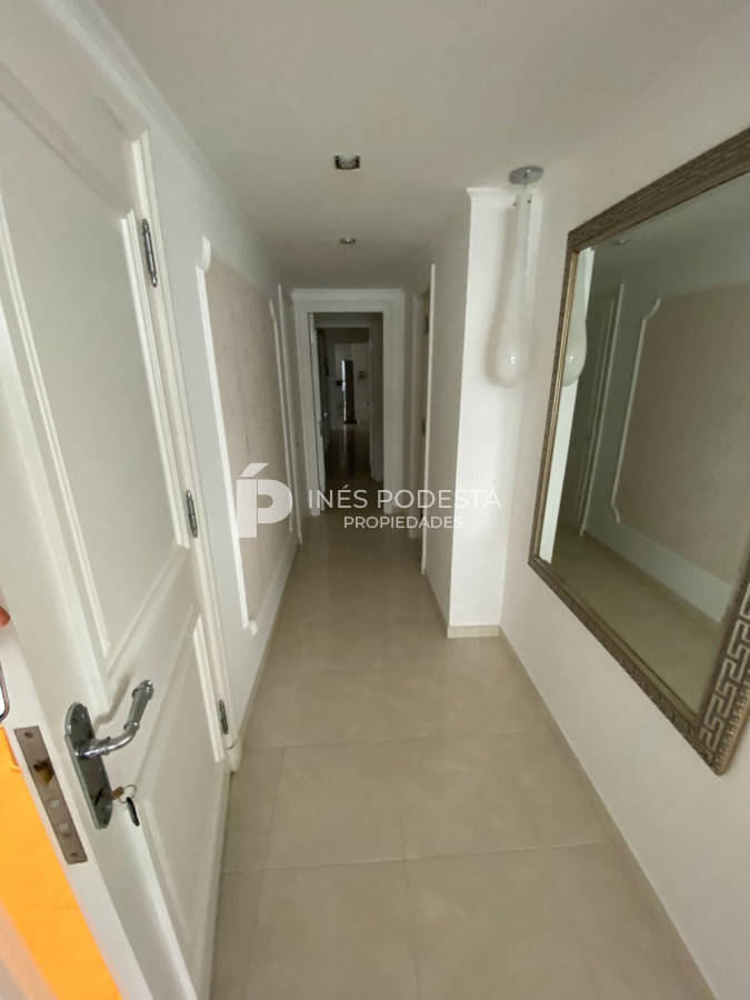 Apartamento ID.8885 - VENTA MANSA APARTAMENTO EN PUNTA DEL ESTE 