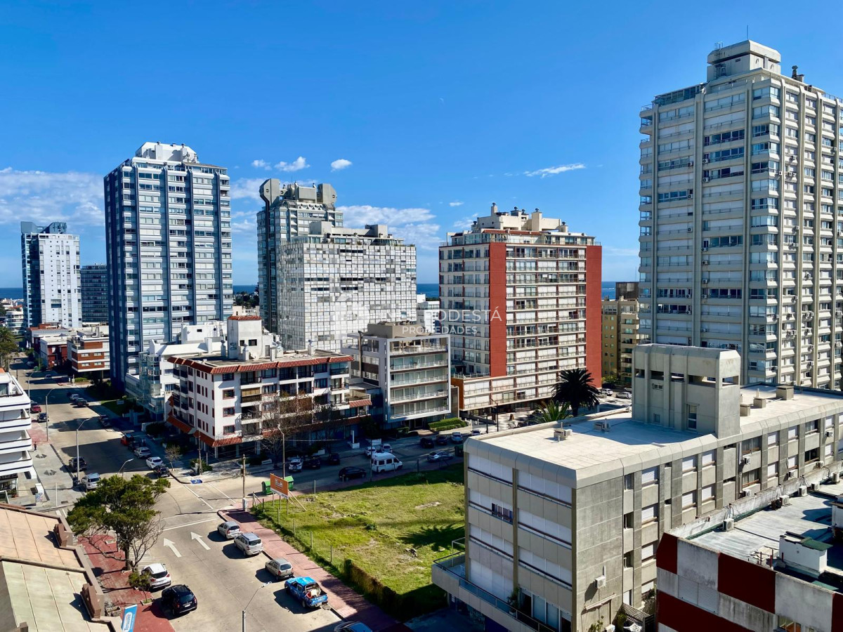 Apartamento ID.41418 - Venta Península 3 dormitorios y 3 baños