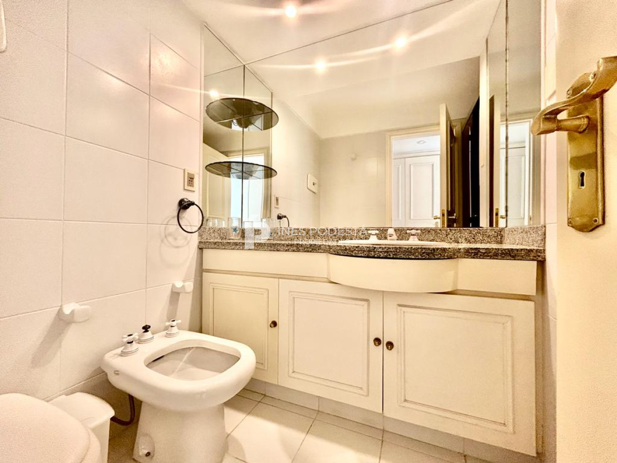 Apartamento ID.8564 - Alquiler en Brava con 4 suites! Frente al mar 