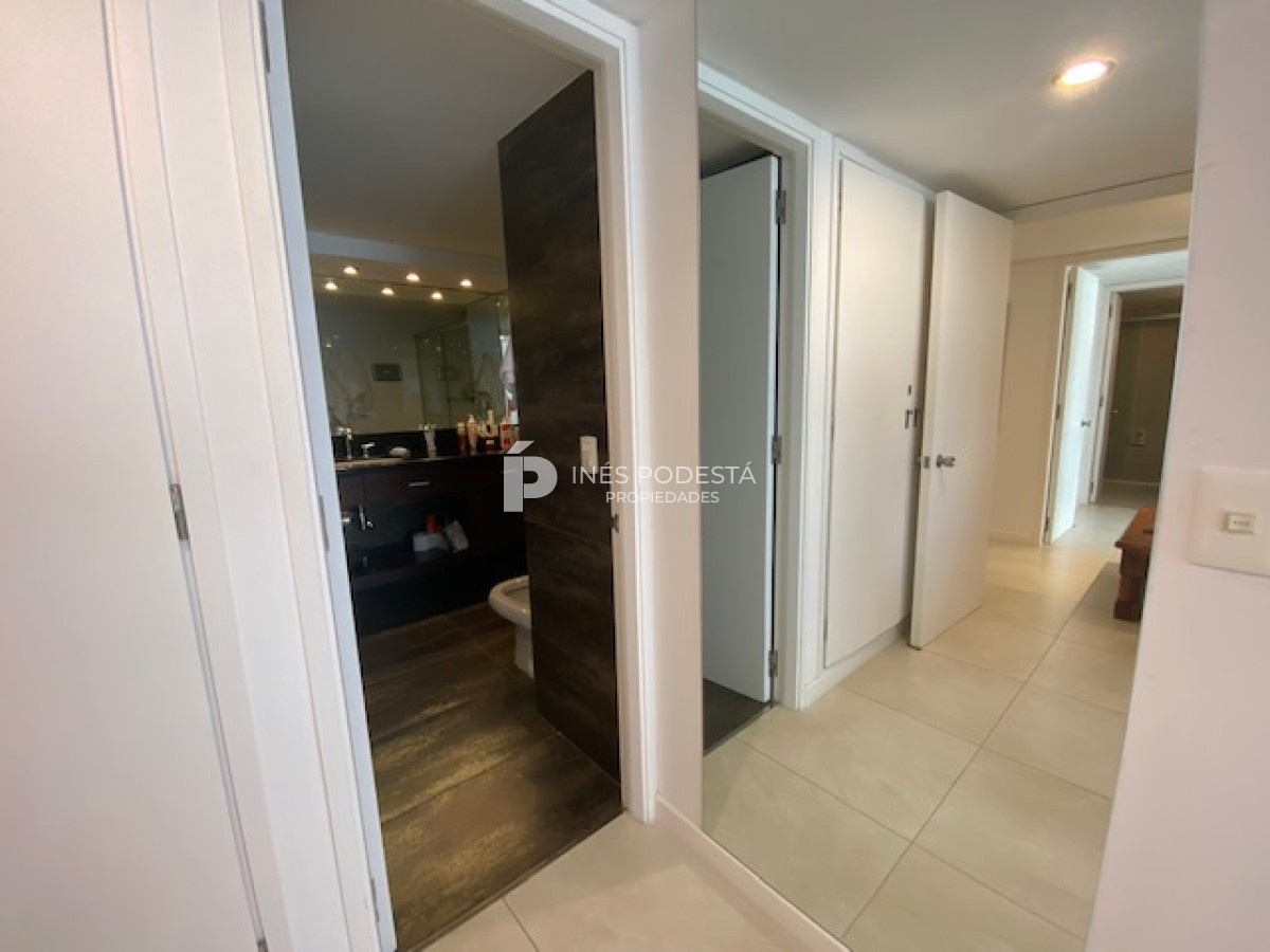 Apartamento ID.38552 - Tiburón en brava con 3 dormitorios y servicio Punta del Este