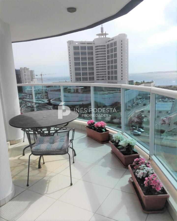 Apartamento ID.8162 - Apartamento en Alquiler, La Pastora, Punta del Este, 3 Dormitorios.