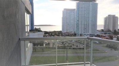 Apartamento en Alquiler, Mansa, Punta del Este, 3 Dormitorios.