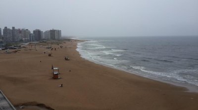 Venta apartamento 4 dormitorios frente al mar Brava