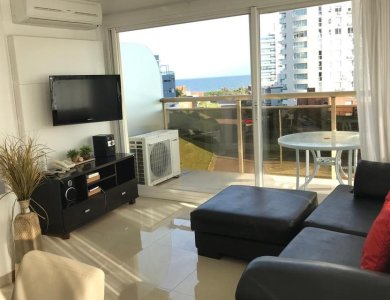Apartamento en Alquiler 3 Dormitorios en Brava