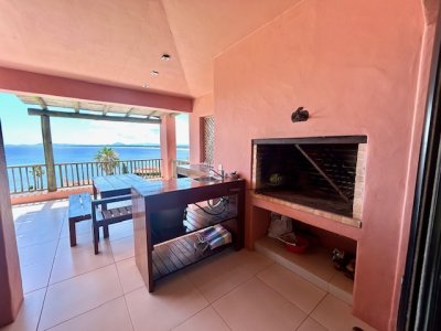 Punta Ballena  suites,  toilette y dependencia de huéspedes