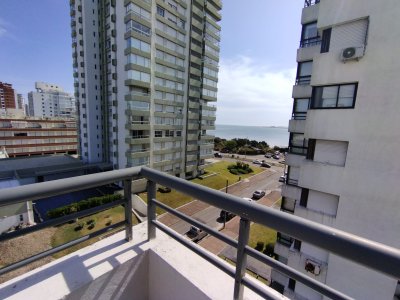 Apartamento en Alquiler, Mansa, Punta del Este, 2 Dormitorios.