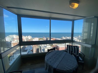 Brava con gran vista, 3 dormitorios y 2 baños Punta del Este