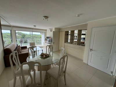 Apartamento en Alquiler, Mansa, Punta del Este, 2 Dormitorios.