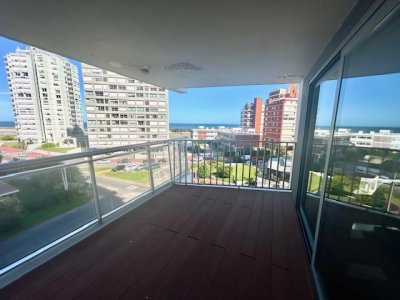 Venta departamento en  Brava,  2 Dormitorios.
