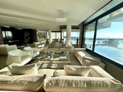 Venta Departamento con  4 suites