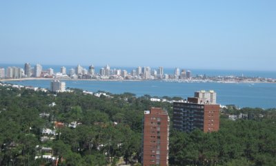 Apartamento sobre Roosevelt en Venta  2 Dormitorios