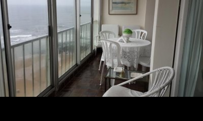 Venta apartamento 4 dormitorios frente al mar Brava