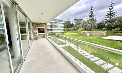 Venta en brava a 100 mts mar con 2 suites + toilette