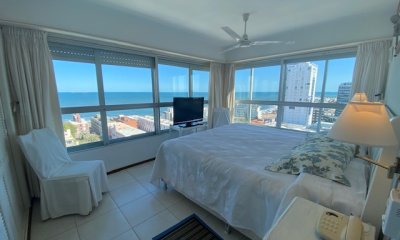 Brava con gran vista, 3 dormitorios y 2 baños Punta del Este