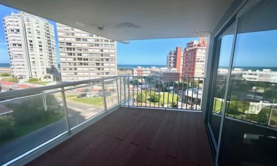 Venta departamento en  Brava,  2 Dormitorios.