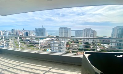 Apartamento Pent-house en Venta Punta del Este