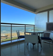 Apartamento en Venta , Brava, 3 Dormitorios.