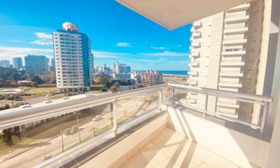 Apartamento en Venta de 2 Dormitorios en Punta del Este