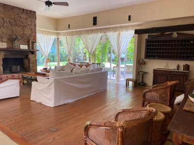 venta y alquiler 4 dormitorios con piscina - ipd2833c