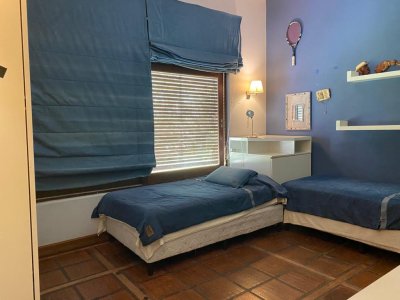 venta y alquiler 4 dormitorios con piscina - ipd2833c