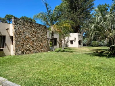 venta y alquiler 4 dormitorios con piscina - ipd2833c