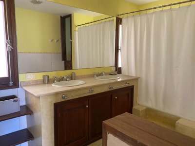 venta y alquiler 4 dormitorios con piscina - ipd2833c