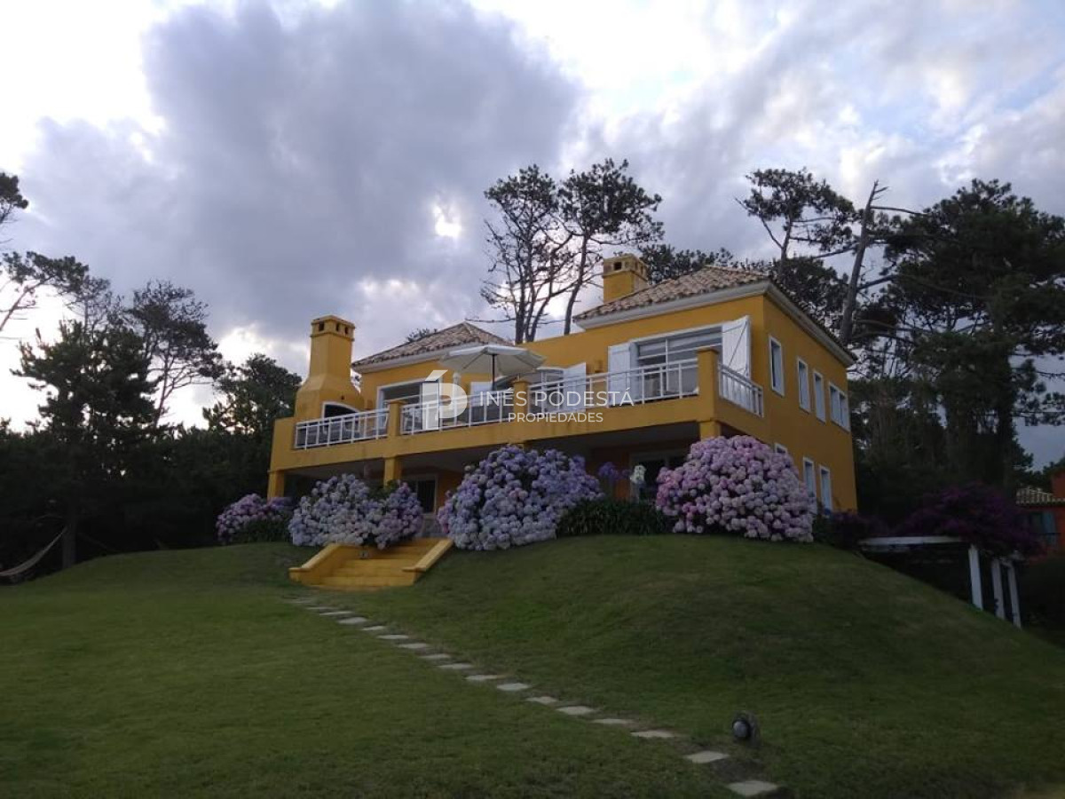 Casa ID.3885 - LAGUNA BLANCA MANANTIALES