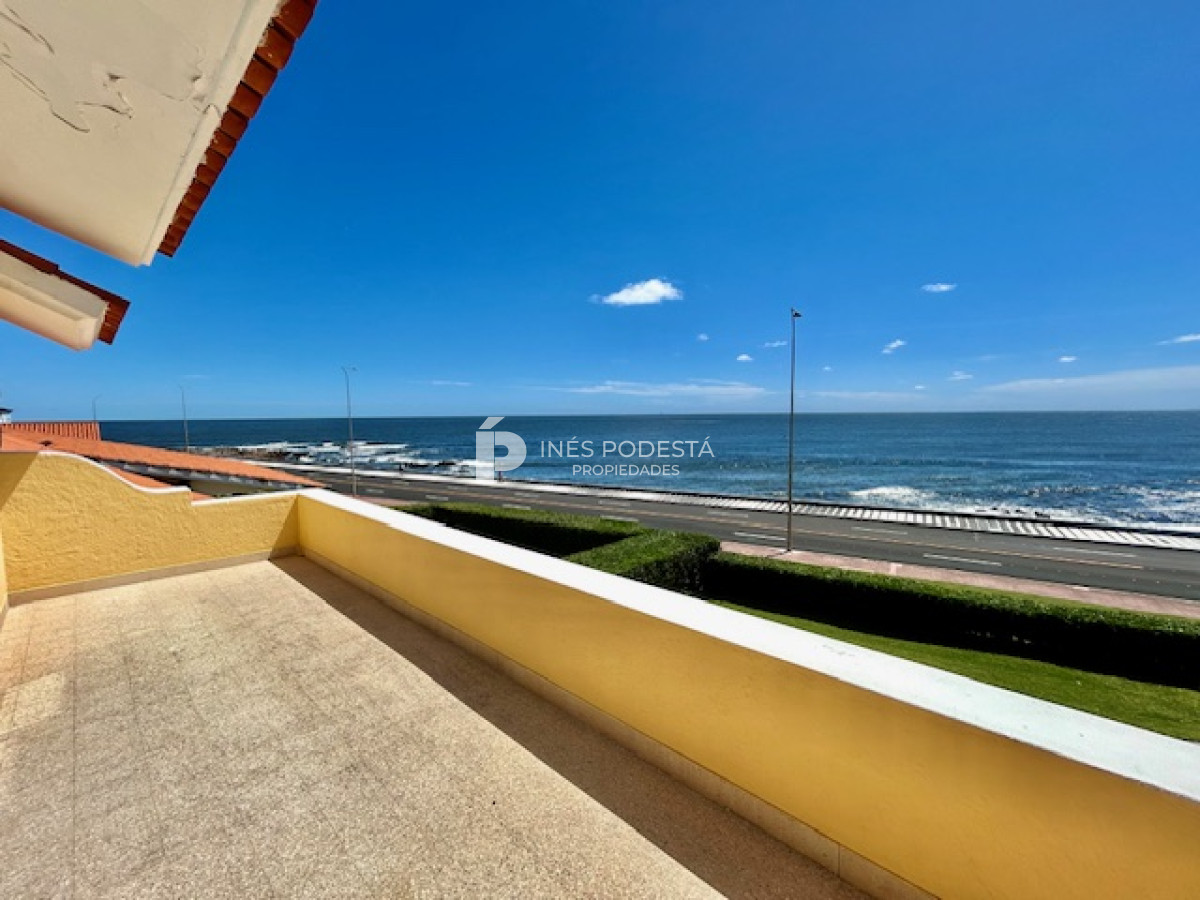 Casa ID.47 - Alquiler en Península, zona faro frente a la mansa con 6 dormitorios y gran vista