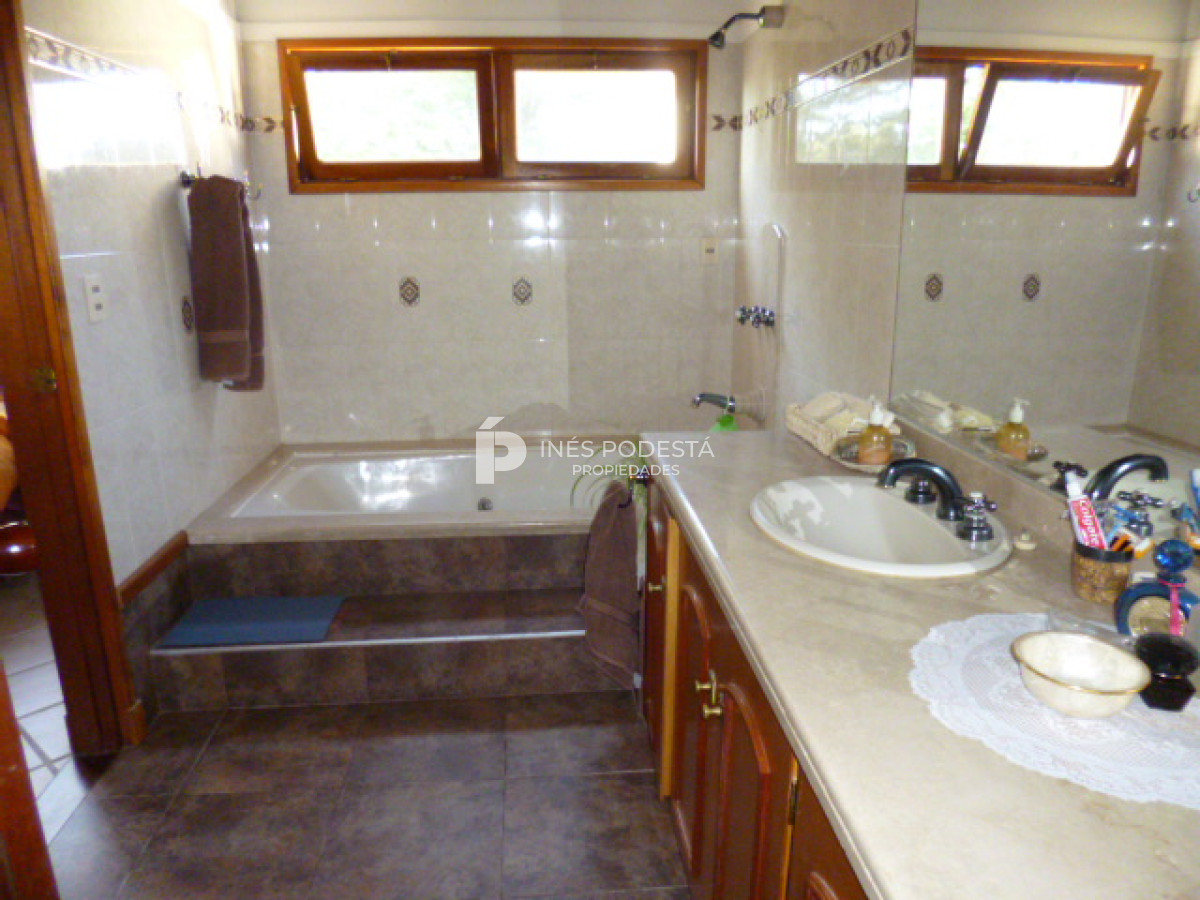 Casa ID.237 - Casa en Punta del Este, Pinares